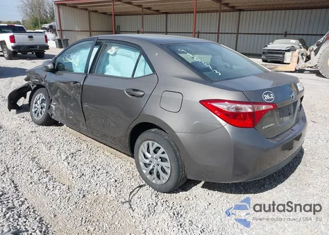 2018 Toyota Corolla Le z USA, uszkodzony, nr VIN 2T1BURHE4JC980373